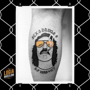 tatuaje_dj_harvey_lettering_pierna_logia_barcelona_merche_domot 